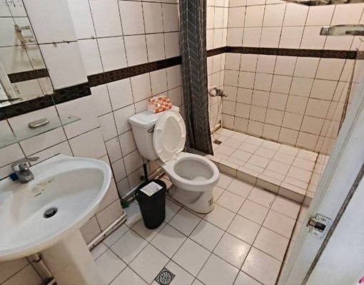 美樂*松山文創園區*市政府站*傢俱齊全*公寓三樓*鬧中取靜* - Image 3