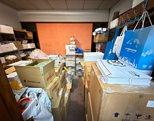 朝貴一街公園旁倉儲空間地下室另出租雙店面8米寬商務中心!!! - Image 11