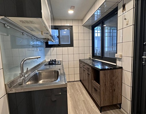 汐止福德二路大坪數三房整層住家採光佳社區管理不用追垃圾 - Image 8