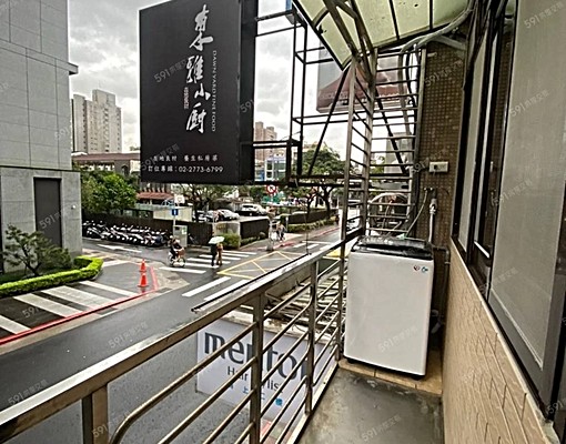 忠孝新生、電梯獨立套房、新裝潢、機能佳、採光通風 - Image 4