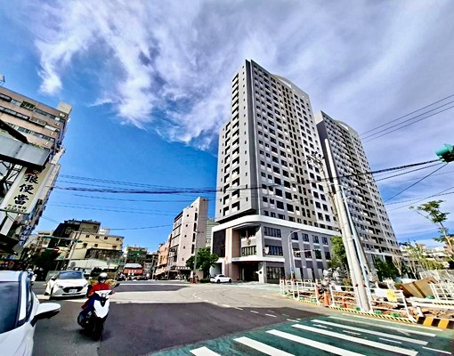 🍎近中壢國小🍎5米巷🍎透天店面 - Image 1