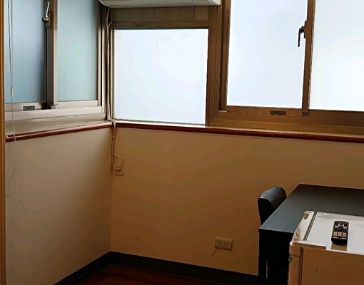 近內湖區汐止瓏山林別墅大套房 - Image 10