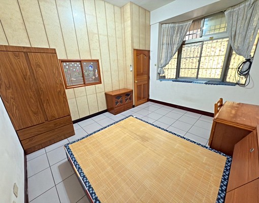 金山街採光透天 - Image 1