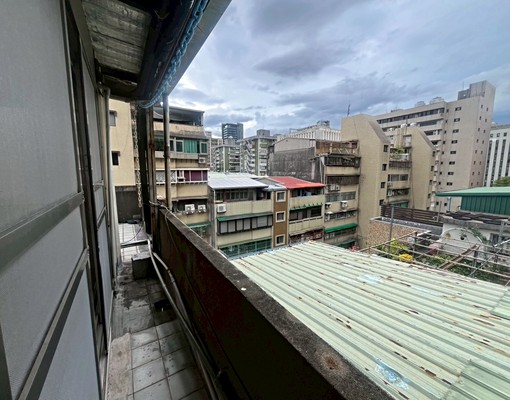 行天宮/採光通風獨立陽台家具齊全/台電包水/生活機能佳 - Image 10