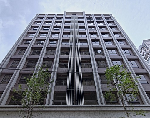業者勿擾/全新完工電梯1+1房/近藝文特區&桃園市府/可租補 - Image 1