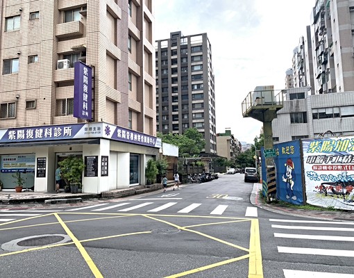 內湖文德捷運站室內坡道平面停車位|單獨大空間車位|2號出口 - Image 9