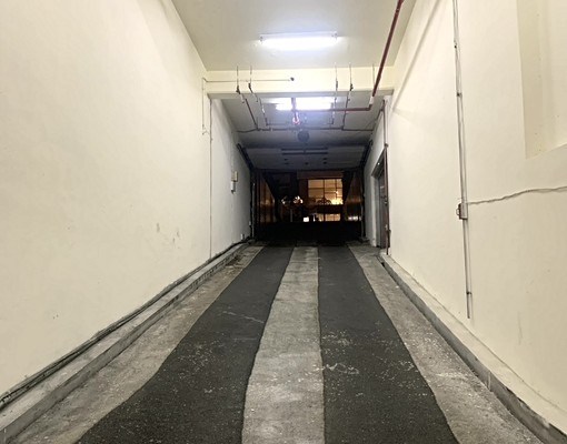 內湖文德捷運站室內坡道平面停車位|單獨大空間車位|2號出口 - Image 2