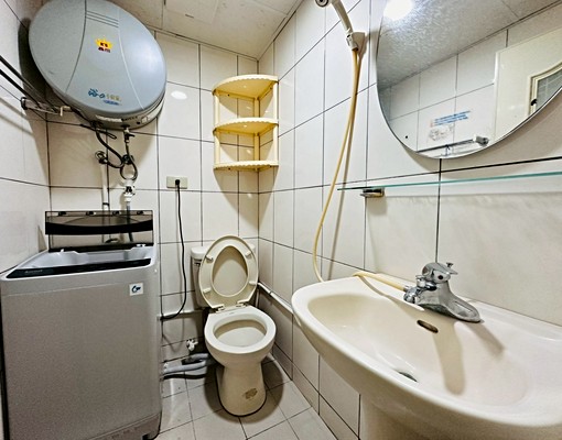 蘆洲龍品天廈電梯套房(離徐匯中學捷運站500公尺) - Image 7