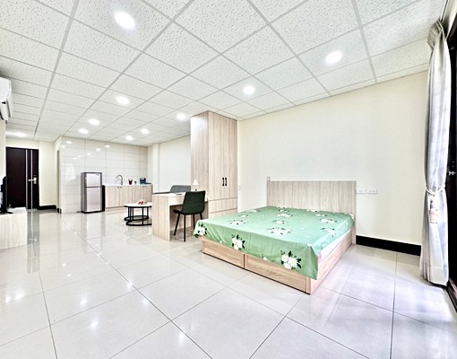 ✨松竹路超大套房全配家具電✨近洲際總站夜市松竹國小💖 - Image 2