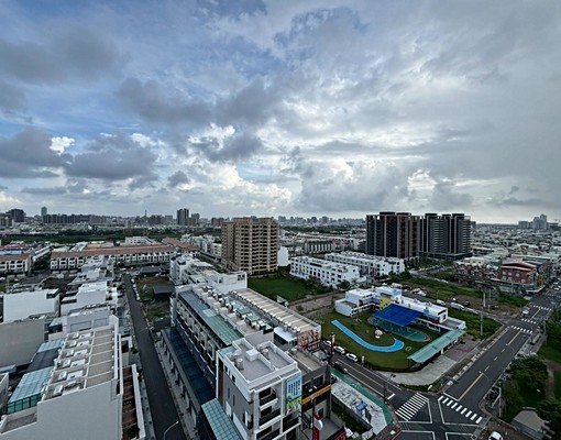 海佃國小旁高樓景觀兩房平車 - Image 1