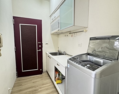 總管家🌼近豐原火車站大套房可租補 - Image 4