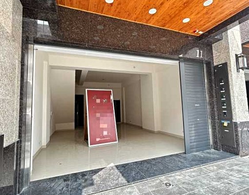 仁雄商圈全新金店面一樓出租 - Image 2