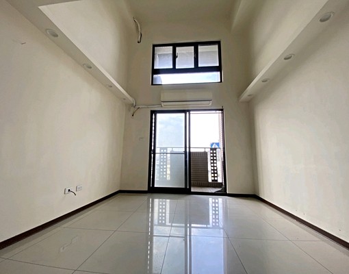 內壢火車站.湯城世紀樓中樓美三房 - Image 1