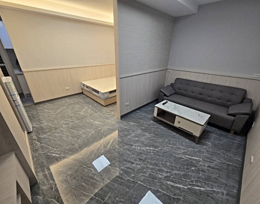 8間全新裝潢套房可選可租補/家電、家具一應具全/三分鐘到台北 - Image 1