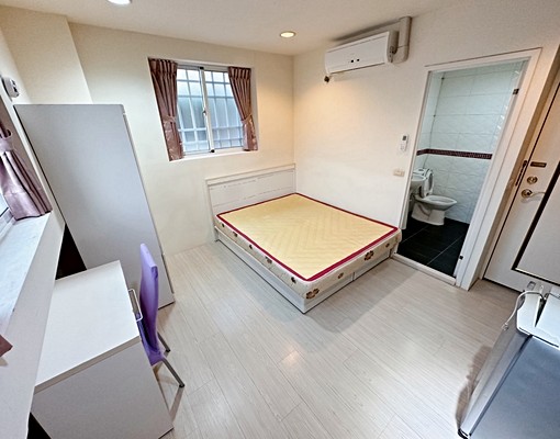 超便宜耶★木質地板★設備齊全★採光通風佳 - Image 4