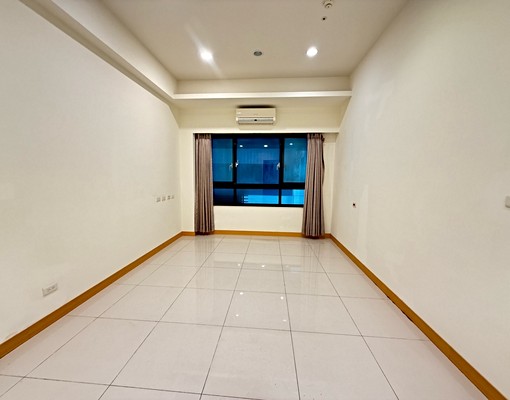 🏠新巨蛋正四房稀有大空間採光通風極佳! - Image 9