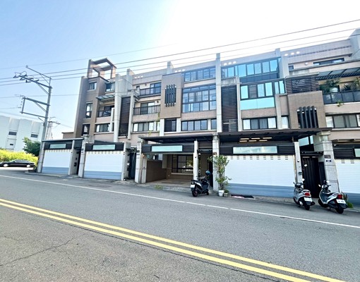 全新電梯別墅出租 - Image 1