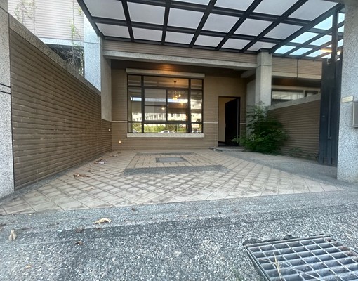 全新電梯別墅出租 - Image 2