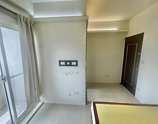 房東自租!有陽台洗衣機/近遠百北大路城隍廟/可租補或不租補 - Image 2