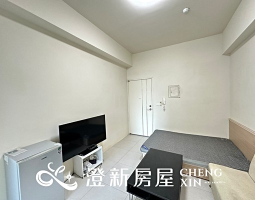 獨立陽台洗衣機🌹代收包裹🌹垃圾集中~衛浴對外開窗 - Image 4