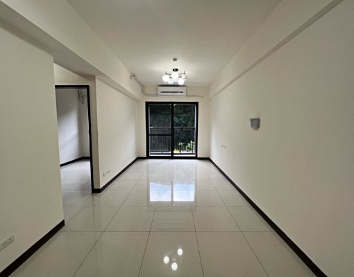 全聯旁面山景2房+平面車含車含管 - Image 1