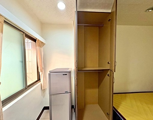 景安/免爬高/採光通風外推床獨曬/家具齊全機車位/生活機能佳 - Image 4