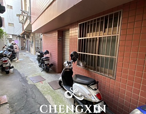 新竹大遠百旁/大套房/採光通風良好/衛浴乾濕分離有對外窗 - Image 12