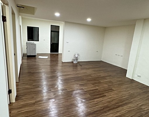 汐止保長路靜巷三房,全新地板,31坪大空間(可租補) - Image 5
