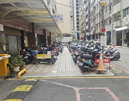超大室內29坪★三房平車★Costco義享百貨旁★ - Image 14