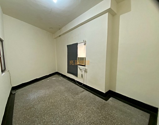 兆基🏡近學區靜巷透天大空間好規劃可寵可租補 - Image 6
