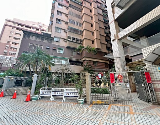 東區崇善正3房雙衛浴浮生六記大樓 - Image 1