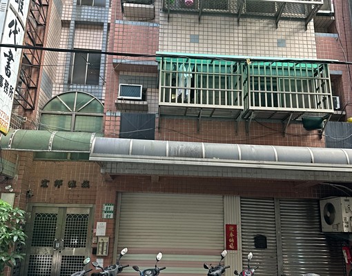 💖租火車站商圈~獨立套房~家具家電第四台全💖租補 - Image 2