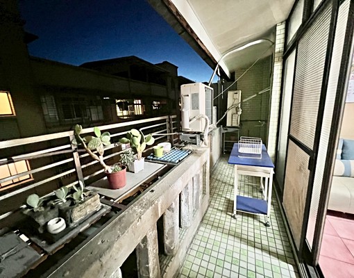 板橋🏘️cp高🔥前後陽台空間寬敞🌟生活機能佳 - Image 3