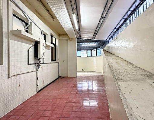 秀山國小旁/自強路面寬4.3米一樓大坪數住辦🏆台大房屋 - Image 6