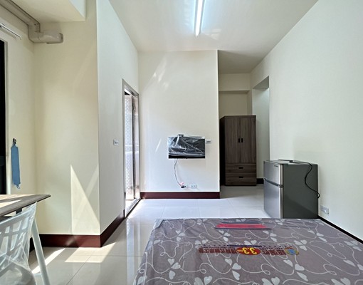 福安八街嶄新電梯套房含水網路第四台電5元可租補多間可選!!! - Image 9