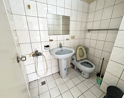 🎏市政府捷運站旁🎏超值金店面🎏週遭住宅🎏辦公人口密 - Image 14