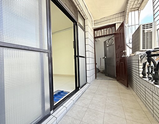 租屋首選|板橋全新翻修大四房|近捷運生活機能完善 - Image 2