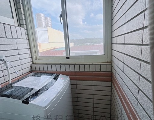 e金山街獨洗套房//秒殺物件 - Image 4
