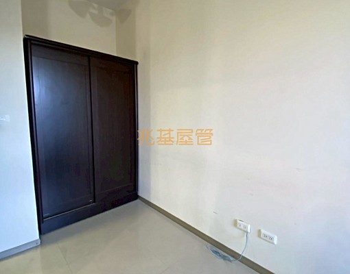 兆基社會住宅🏡正後火車站旁大套房一卡皮箱入住 - Image 5