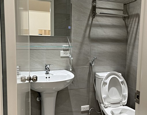 康寧街全新裝潢｜二房＋陽台｜可雙租補助｜家具家電齊全 - Image 7