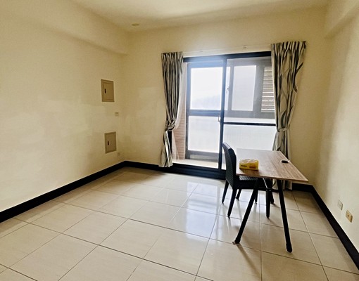 新光田🉑停三車🚘邊間透天🉑租補寵🐶💫附傢俱全配 - Image 5