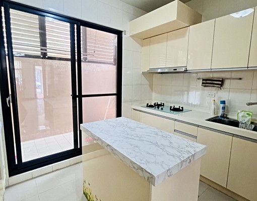 新光田🉑停三車🚘邊間透天🉑租補寵🐶💫附傢俱全配 - Image 11