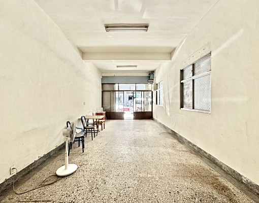 正北屯軍功商圈|臨路八米活路|1-3樓整棟透天可租補 - Image 1