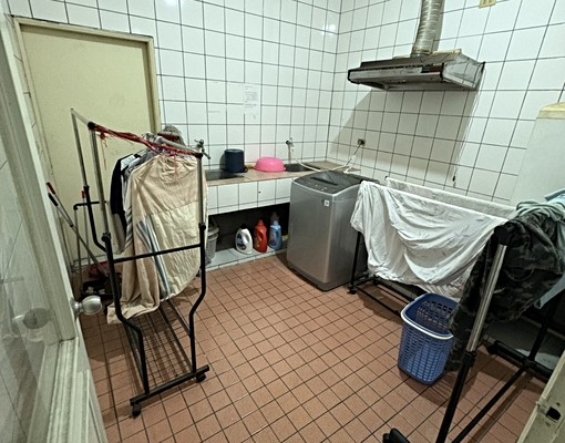 市區鬧中取靜-設備全，室內機車位大空間 - Image 7