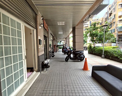 關渡大國1加2樓住家店面均可 - Image 8
