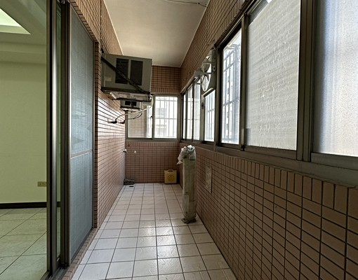 專租~中央路~福利國~方正採光4房~含冷氣 - Image 1