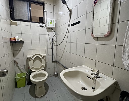 🔵現況出租🔵大里內新市場角間車庫透天🏠 - Image 8