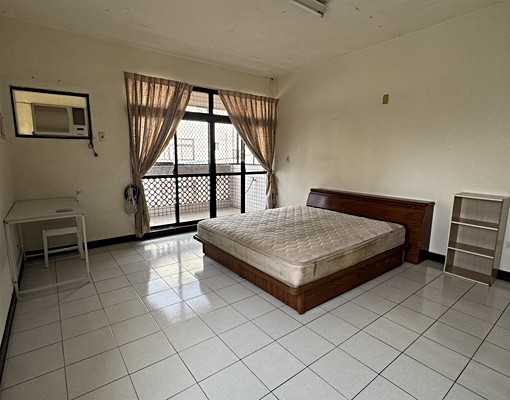 🔵現況出租🔵大里內新市場角間車庫透天🏠 - Image 2