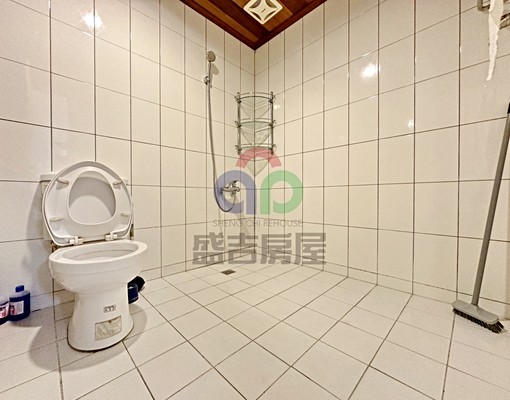 世貿東海,高質感社區,溫馨四房,視野極佳在家就能眺望夜景~ - Image 15