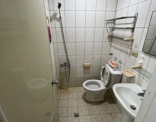 科技大樓站，租屋補助，機能便利，僅有走廊窗 - Image 5